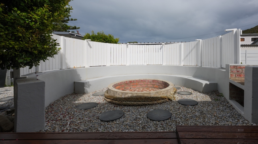 4 Bedroom Property for Sale in Agulhas Western Cape